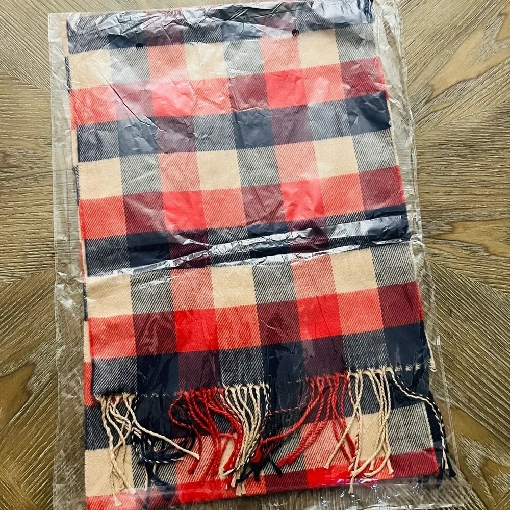 Scarf new
